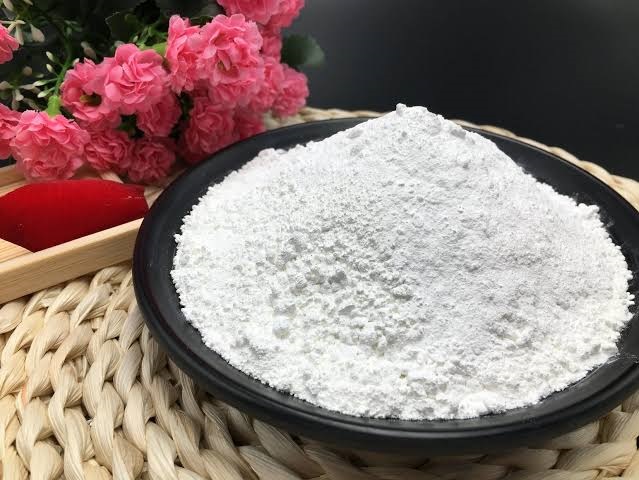 white bentonite